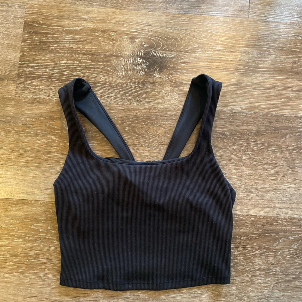 Alo Black Cropped Top with built in bra Sz XS